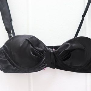 Sophie & me 32A Black Bra Thick Straps | Strapless